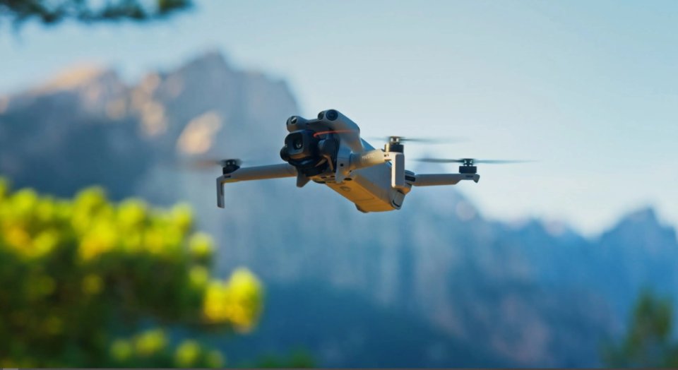 dji mini 5 pro venku
